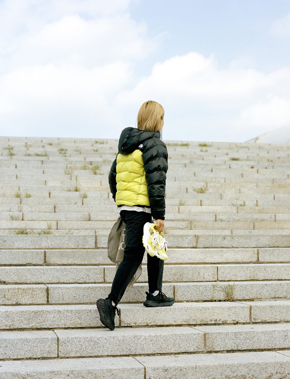 Emi Iwaiのポートレート写真2